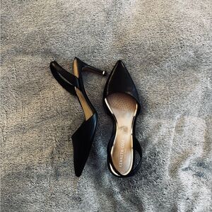Kenneth Cole Black Pointed Toe Leather Slingback Heels - medium heel - size 8